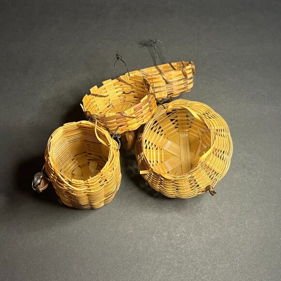 Set of 2 Handmade Miniature Wicker Woven Spice Baskets w/ Lids & Latches - Picture 6 of 6